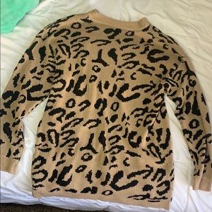 Comfy sweater never worn